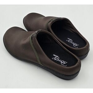 Aetrex Berries slip on Clogs Brown Shoes Size 10 W Stretch